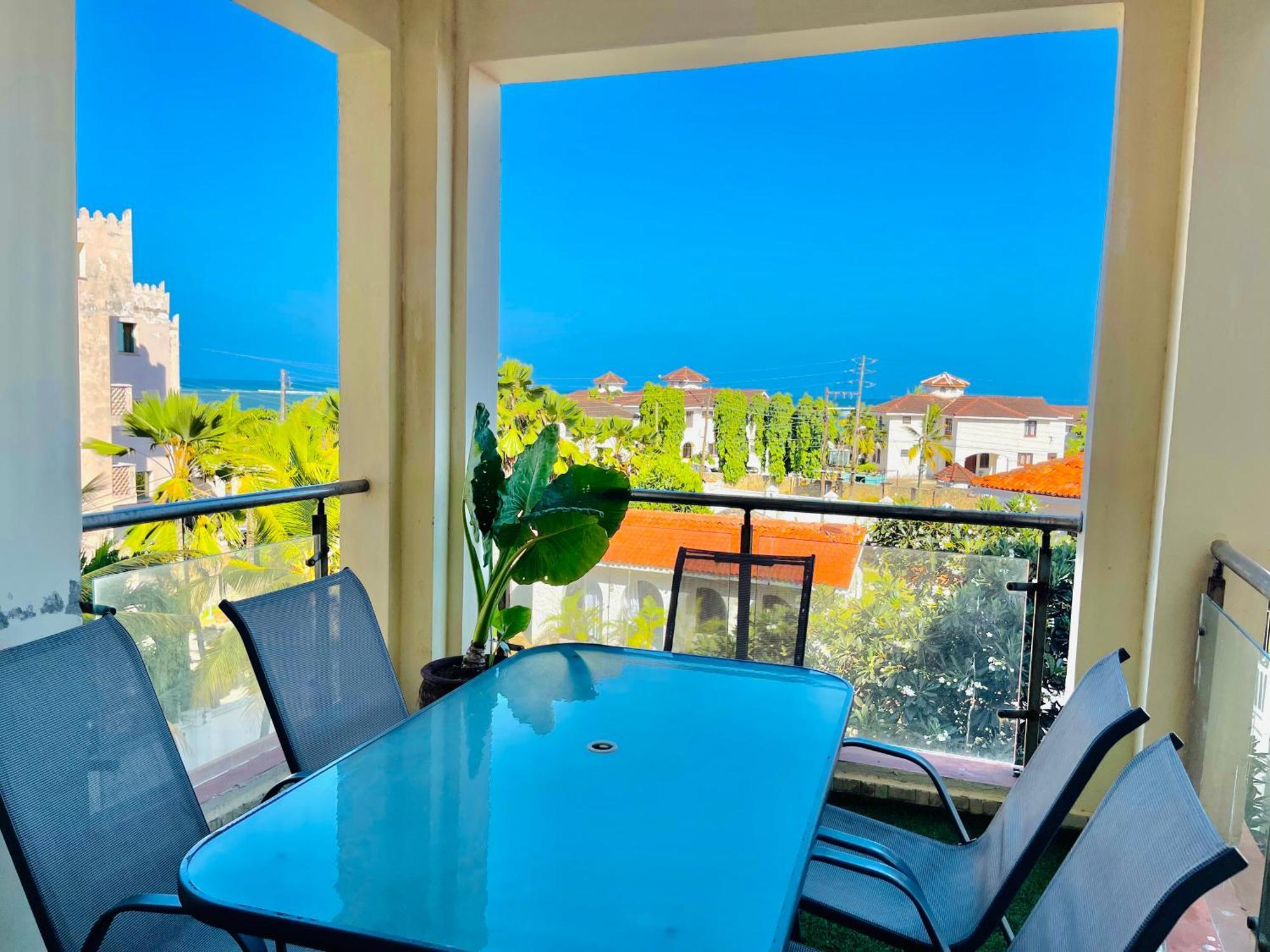 Elna'S Nyali - Work & Unwind - Pool, Sea Views, Ac & Fast Wi-Fi Bed & Breakfast Mombasa Bagian luar foto